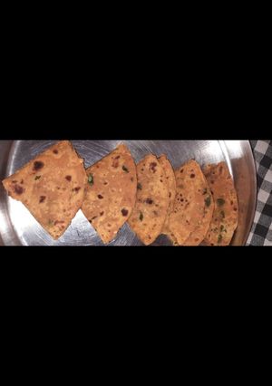 મેથી થેપલા (Methi Thepla Recipe in Gujarati) રેસીપી મુખ્ય ફોટો