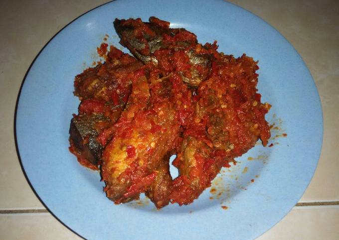 Ayam balado alias ayam dicabein