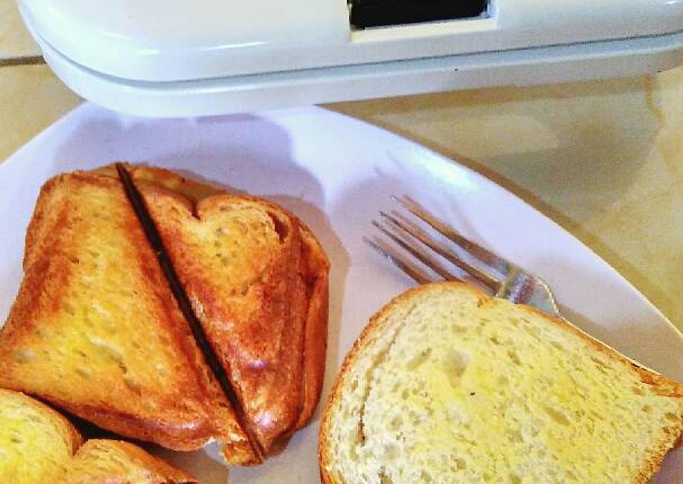 Roti Bakar Gurih Isi Sosis Bolognese Super Simple🐰