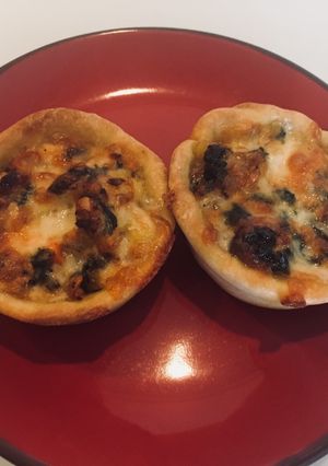 A picture of Chicken Pies.