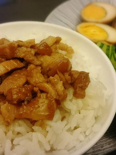 手切滷肉飯 的食譜成品照片