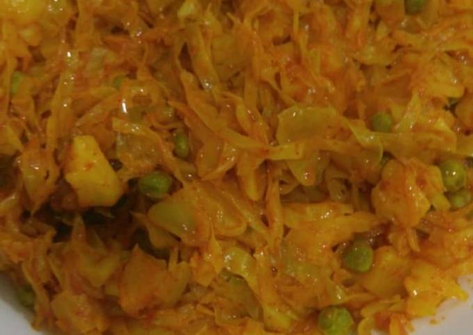 Cabbage & Green Peas Sabji recipe main photo