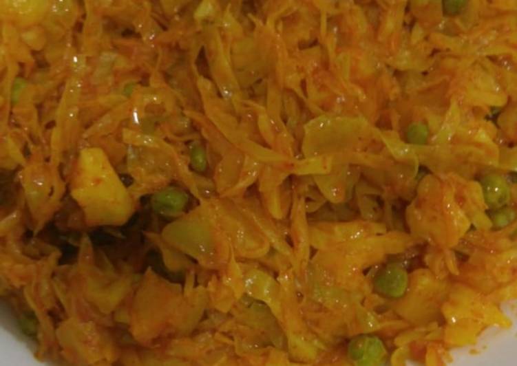 How to Make Homemade Cabbage &amp; Green Peas Sabji