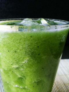 Una foto de Zumo de melón con té Matcha