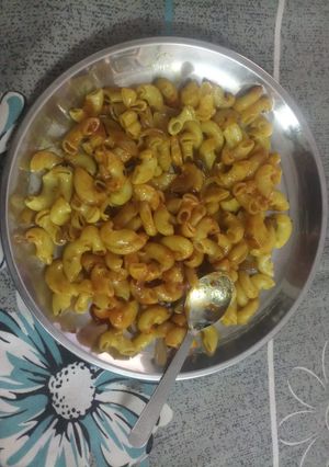 A picture of Macaroni.