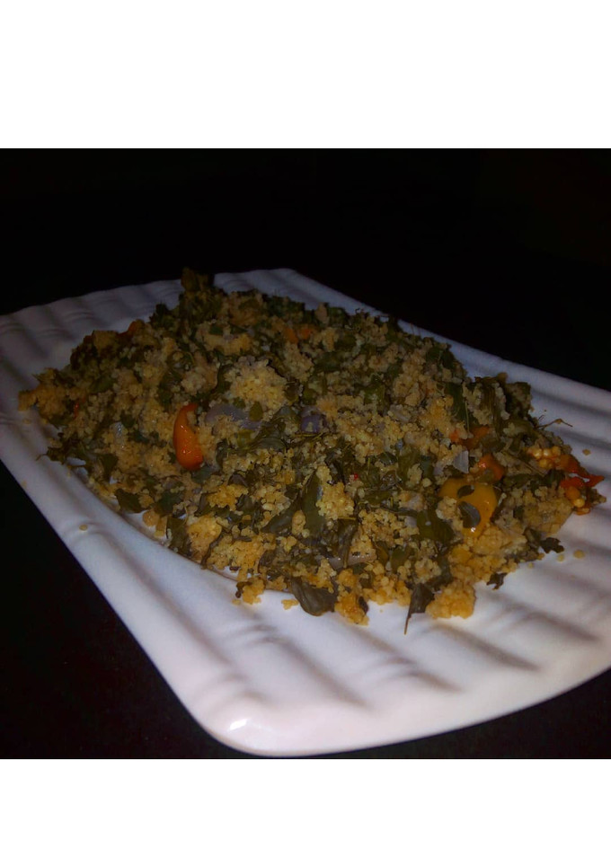 A picture of Dambun couscous with moringa.