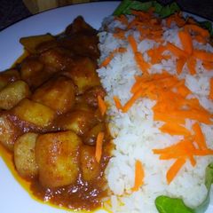 A picture of Rice and Stew.