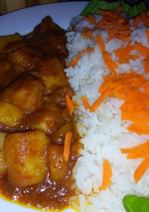 A picture of Rice and Stew.