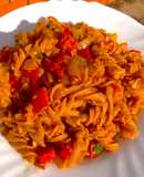 Nui xào rau củ với trứng 🍲