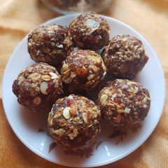 Dry fruit Muesli Ladoo A picture of Dry fruit Muesli Ladoo.