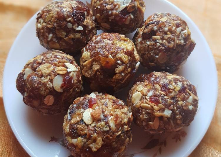 Steps to Prepare Perfect Dry fruit Muesli Ladoo