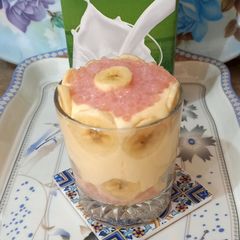 Vanilla custard with sago dana and banana 🍌 🍌 🍝 A picture of Vanilla custard with sago dana and banana 🍌 🍌 🍝.