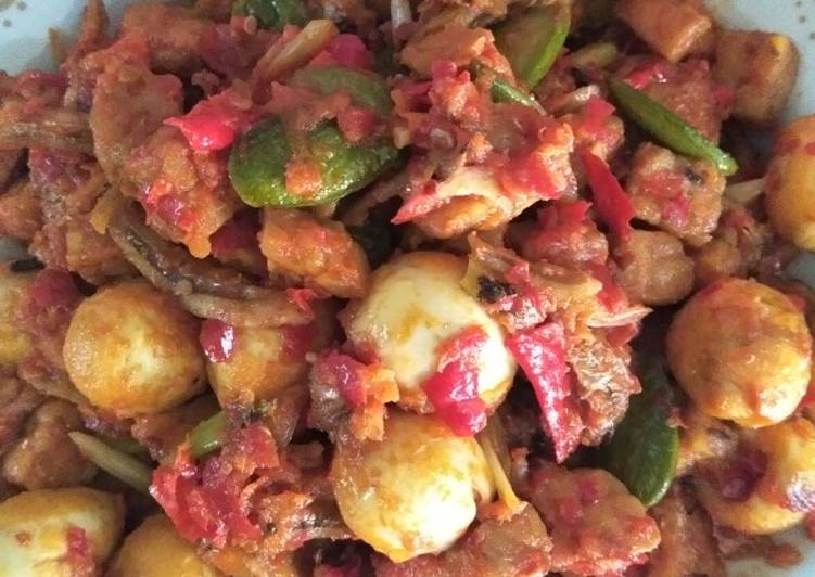 Telur puyuh tempe teri petai balado
