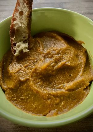 Una foto de Baba ganoush —paté de berenjena— (al microondas)