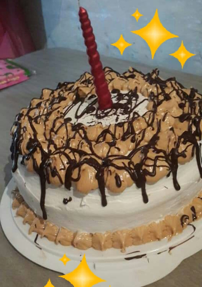 Una foto de 😍😍torta de cumpleaños con bizcochuelo casero😍😍