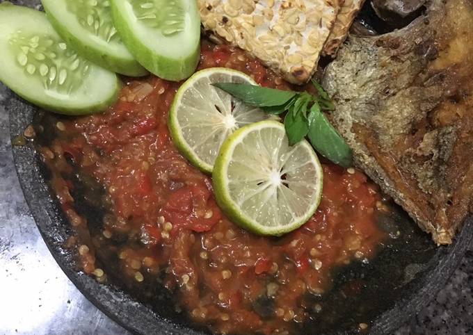 Sambal Seruit