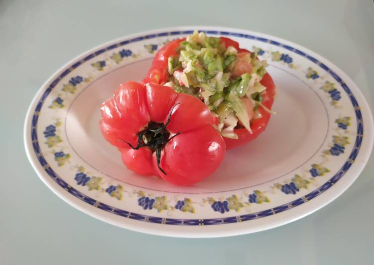 Tomate relleno