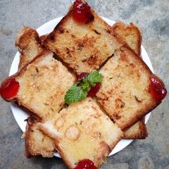 Semolina Custard Toast A picture of Semolina Custard Toast.
