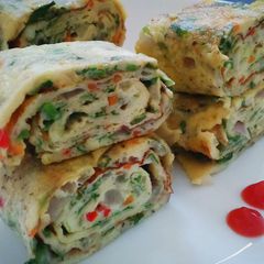 Omlette rolls A picture of Omlette rolls.