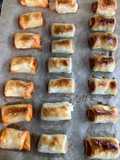 Saladitos variados rellenos de salchichas, sobrasada y paté de pato