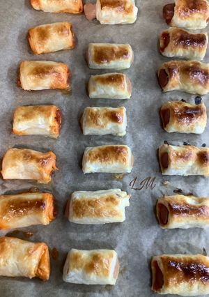 Foto principal de Saladitos variados rellenos de salchichas, sobrasada y paté de pato