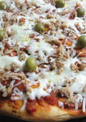 Foto principal de Prepizza con atún y aceitunas verdes