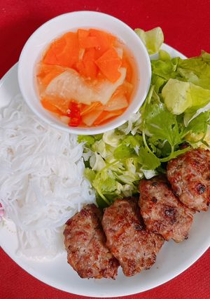 Hình của món Bún chả Hà Nội.