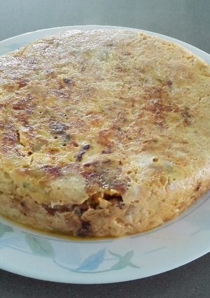 Foto principal de Tortilla de patatas con sorpresa (la cocina de los inventos)