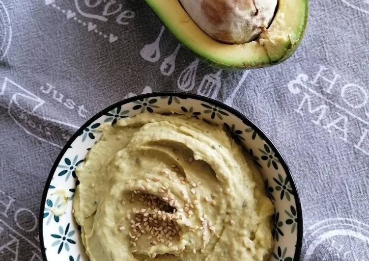 Hummus di avocado