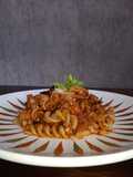 Pasta puttanesca picosa