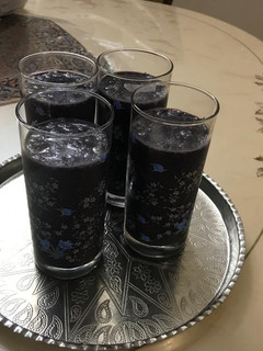 عکسی از دستور میلک شیک توت قرمز و موز 🍌