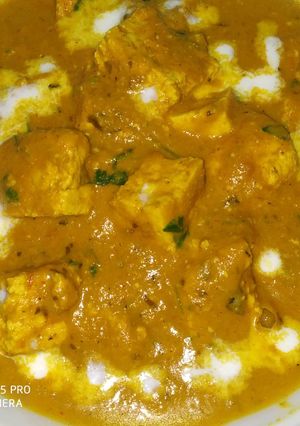 होममेड टोफू बटर मसाला (Homemade tofu butter masala recipe in Hindi) रेसिपी मुख्य फोटो