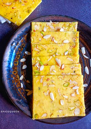 A picture of Ice Halwa / Mahim Halwa.
