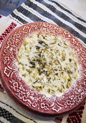 O poză a rețetei Ciorbă de salată verde.