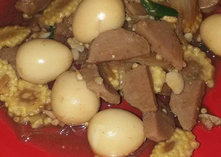 Bagaimana Membuat Oseng Praktis Bakso, Telur puyuh &amp; Janggel Anti Gagal