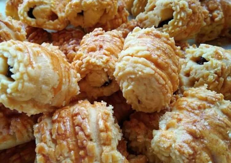 Resep PILLOW NASTAR aka Nastar Gulung aka Nastar Bantal yang Bikin Ngiler