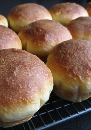 A picture of Basic Brioche.