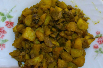 Cara Memasak Sambal goreng kentang ati ampela cabai ijo Simpel