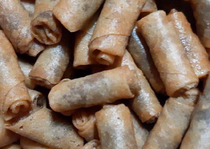 Wajib coba! Resep memasak Lumpia serundeng kelapa kreeesss kriuk dijamin istimewa