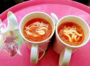 A picture of Beet Tomato Creamy Soup.