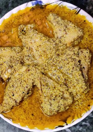 সর্ষে পোস্ত নারকেল ইলিশ(sarshe posta narkel Ilish recipe in Bengali) রেসিপির প্রধান ছবি