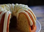 Foto de BOLO BUNDT DE LIMÃO, BAUNILHA E MASCARPONE