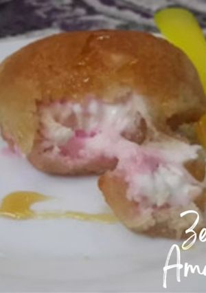 A picture of Bread Fried Ice Cream.