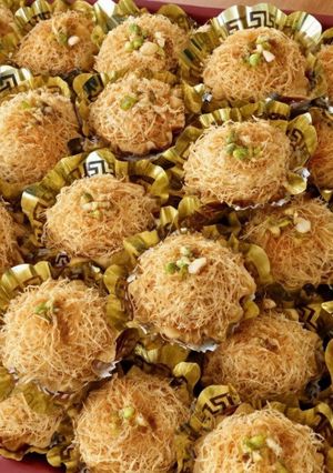صورة لوصفة دزيريات بالقطايف🍯☕