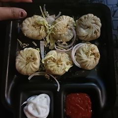 A picture of Steam momos.
