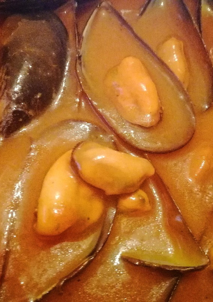 Una foto de Mejillones en salsa picante