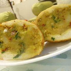 A picture of Bread Roll.
