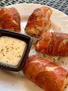 Una foto de Rollitos de jamón y pollo con falsa bechamel en Monsieur Cuisine