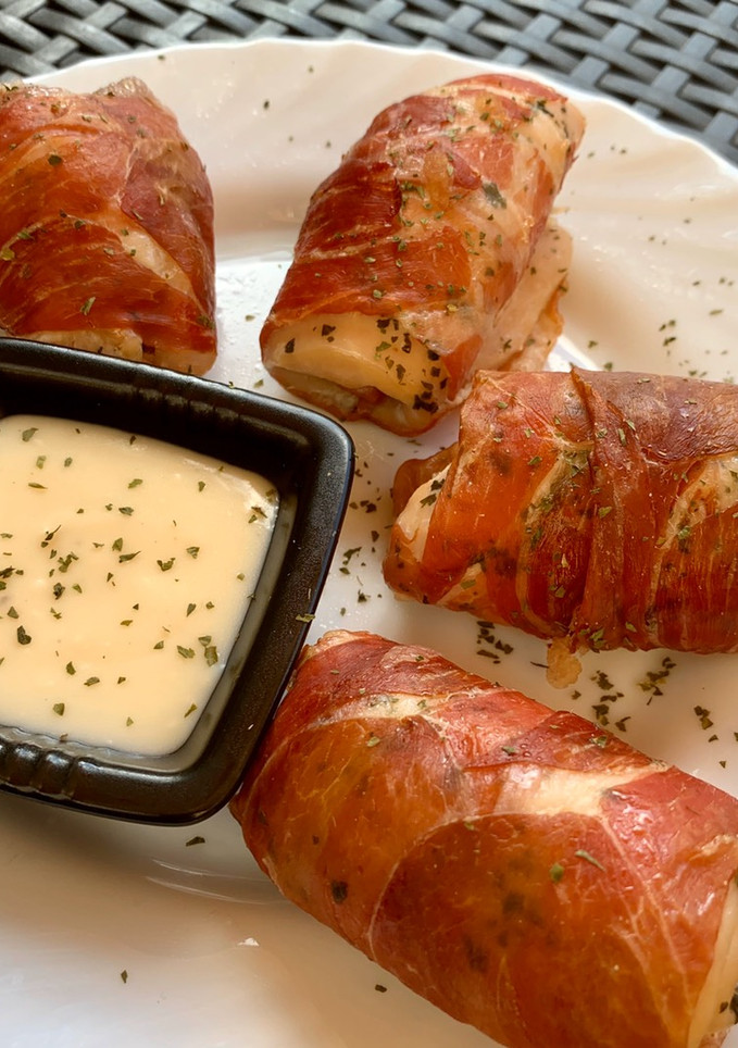Una foto de Rollitos de jamón y pollo con falsa bechamel en Monsieur Cuisine