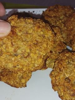 Una foto de Galletas de avena y plátano